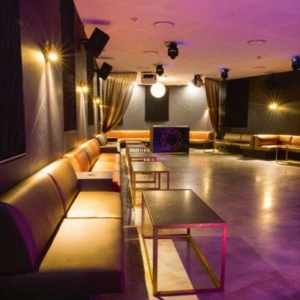 Cleo-Ultra-Lounge-4