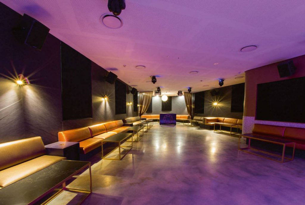 Cleo Ultra Lounge Show Technology Australia