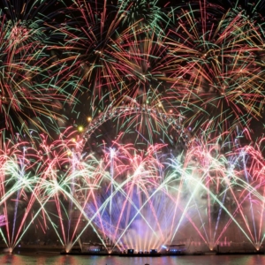 Mythos2-London-Official-New-Year-Fireworks-1024×683