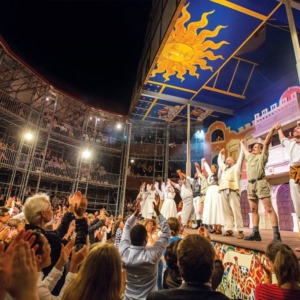 Globe-pop-up-theatre-6-1024×683