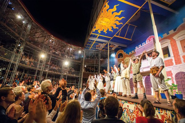 Globe pop up theatre (6)