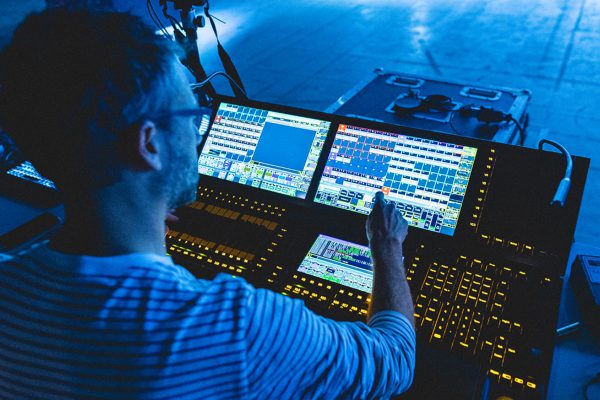 Lux Partum controlled interactively via the internet with the help of MA Lighting