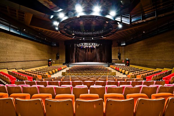 Paris’s Georges-Pompidou Centre for Culture and Sport receives the first Robert Juliat Arthur followspot in France