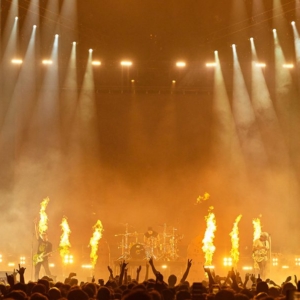 Blink-182-Martin-MAC-Ultras-6